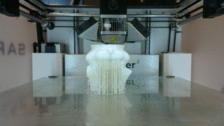 Printing of the upper body of the character with an Ultimaker 2 printer.